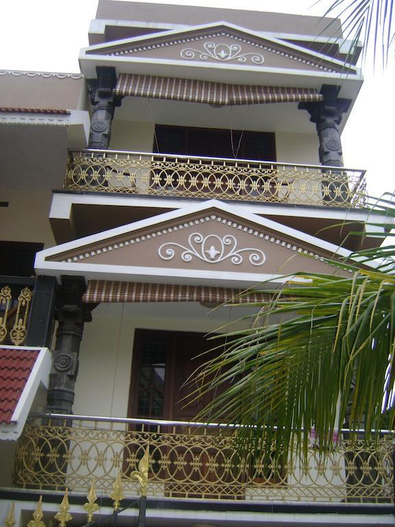 Prems Homestay Kochi Buitenkant foto