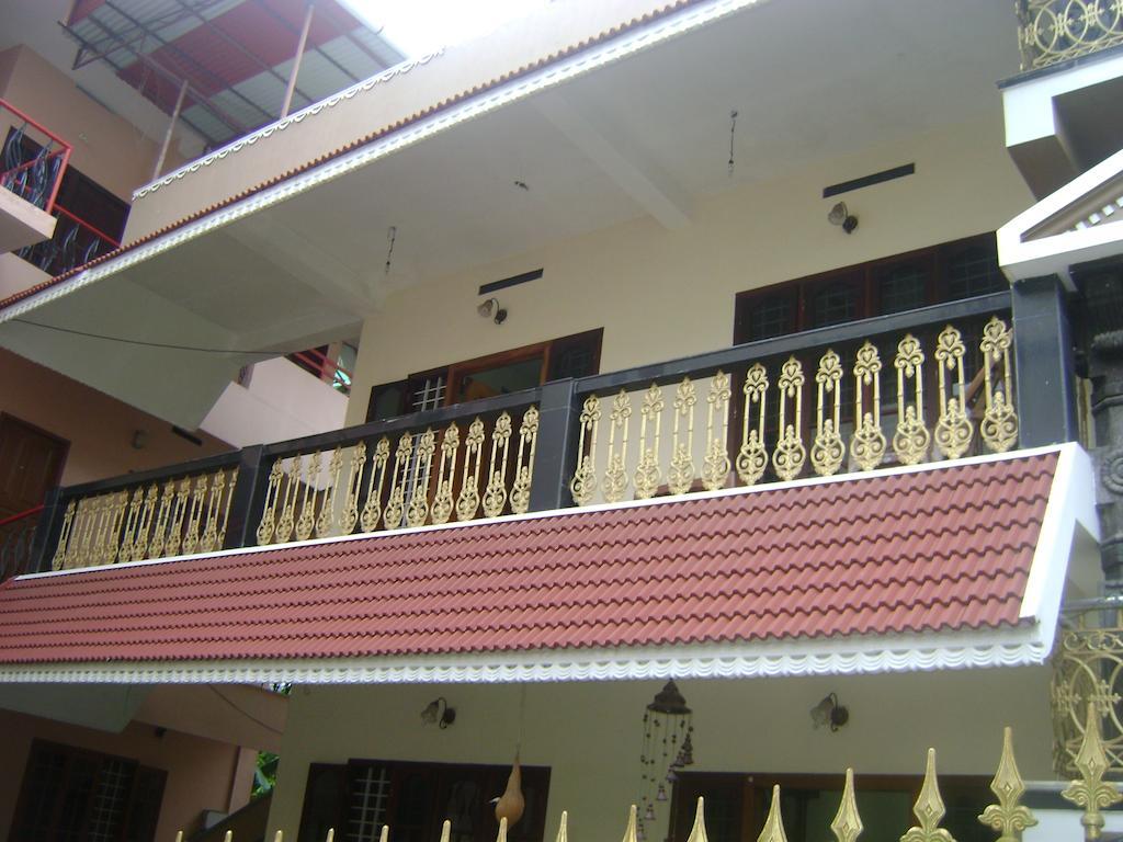 Prems Homestay Kochi Buitenkant foto